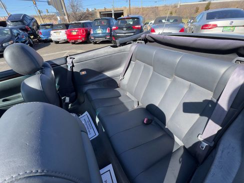 Used 2001 Toyota Solara SLE image 11