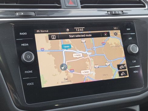 Used 2022 Volkswagen Tiguan SEL R-Line image 5