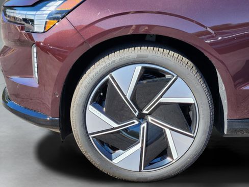 New 2025 Volvo EX90 Ultra image 31
