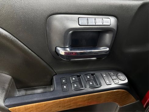 Used 2017 Chevrolet Silverado 1500 LTZ w/ Texas Edition image 27