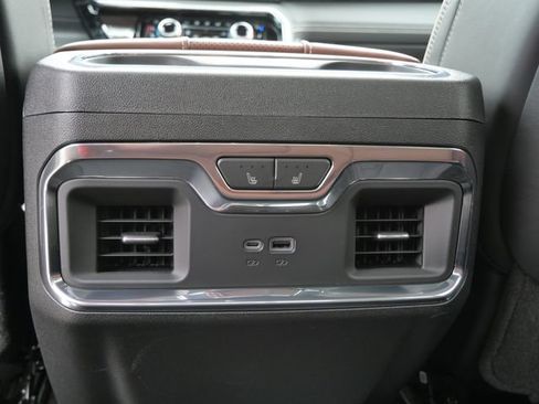 Used 2023 GMC Sierra 1500 Denali Ultimate AWD/4WD image 19