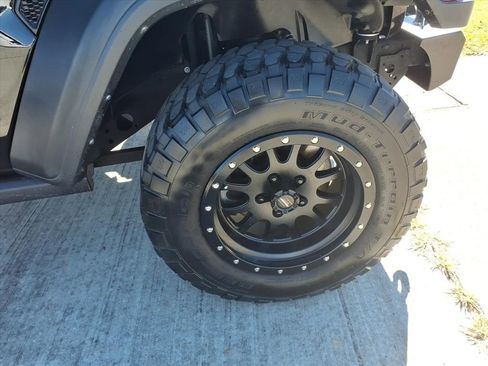 Used 2022 Jeep Wrangler Unlimited Sport image 9