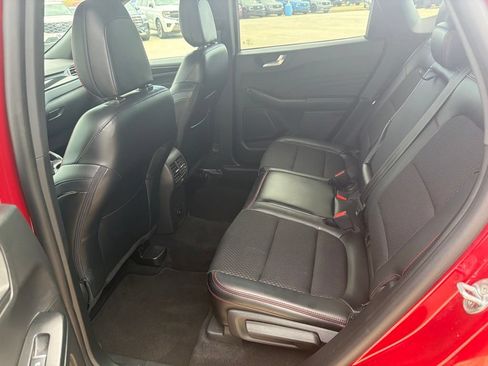 Used 2025 Ford Escape ST-Line Select AWD/4WD image 29