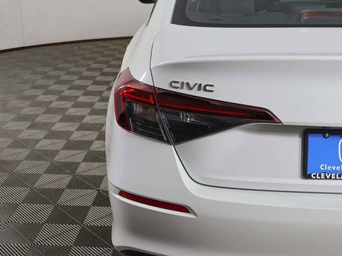 Used 2025 Honda Civic Sport image 14