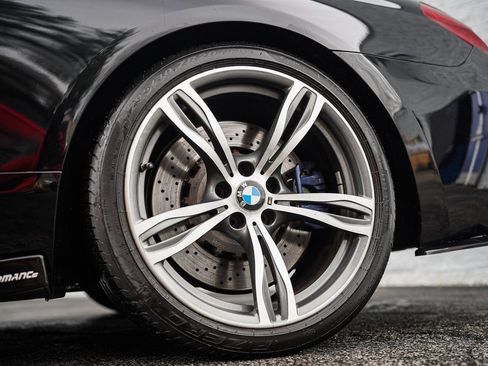 Used 2018 BMW M6 Convertible w/ Executive Package image 19