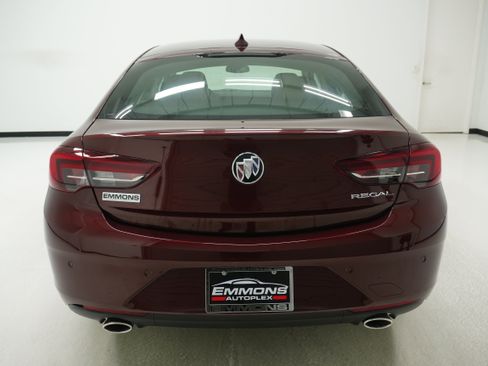 Used 2020 Buick Regal Preferred FWD image 5