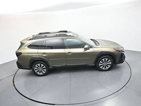 Used 2024 Subaru Outback Touring XT AWD/4WD image 26