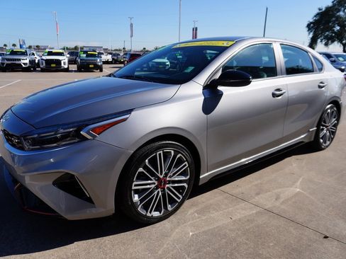 Used 2024 Kia Forte GT w/ GT2 Package image 3