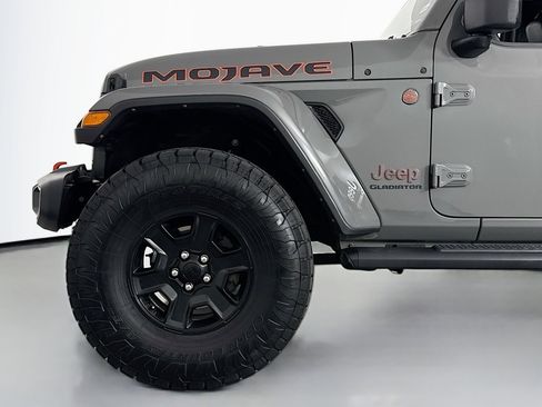 Used 2022 Jeep Gladiator Mojave w/ Cold Weather Group AWD/4WD image 11