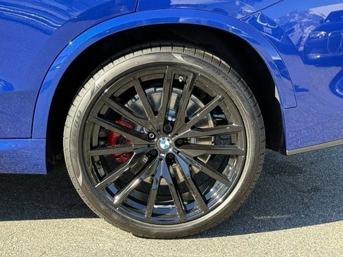 New 2026 BMW X5 M60i w/ Executive Package image 18