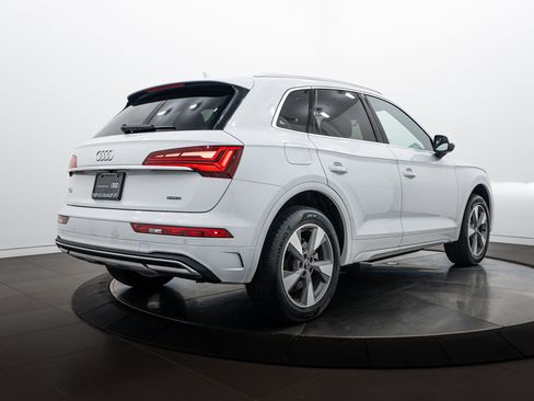 Certified 2023 Audi Q5 2.0T Premium Plus w/ Premium Plus Package AWD/4WD image 4