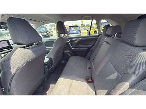 Used 2023 Toyota RAV4 LE FWD image 34
