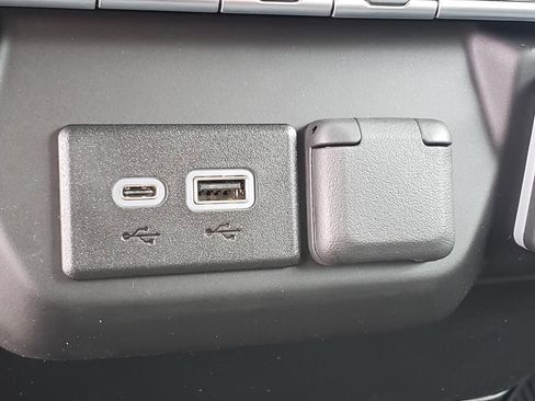 New 2026 Chevrolet Silverado 1500 Custom AWD/4WD image 31