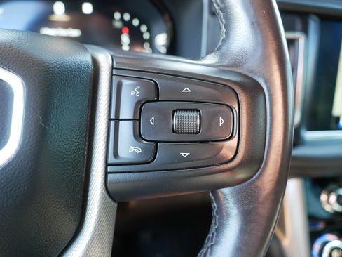 Used 2022 GMC Yukon XL Denali image 29