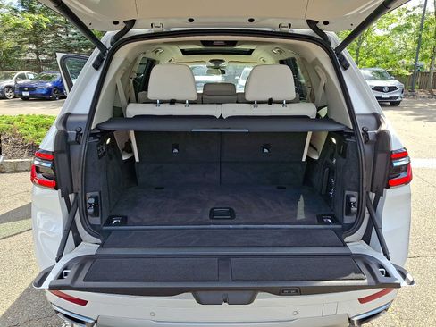 Used 2024 BMW X7 xDrive40i w/ Executive Package AWD/4WD image 29
