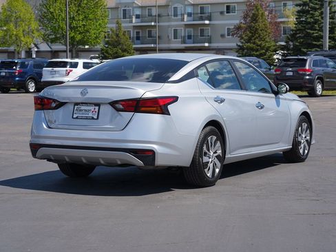 Used 2021 Nissan Altima 2.5 S FWD image 3