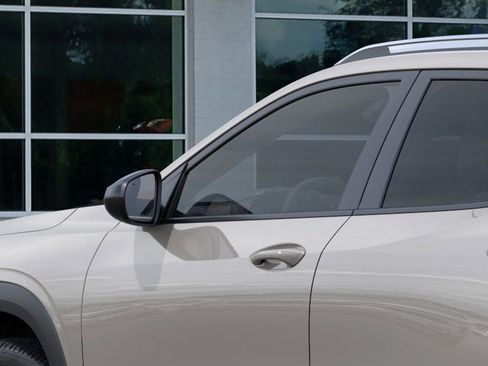 New 2026 Chevrolet Trax ACTIV w/ Driver Confidence Package image 12