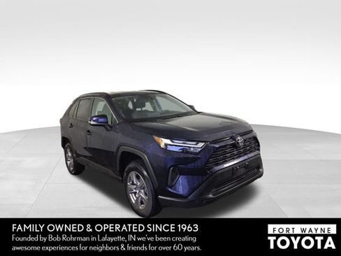 Used 2025 Toyota RAV4 XLE AWD/4WD image 4