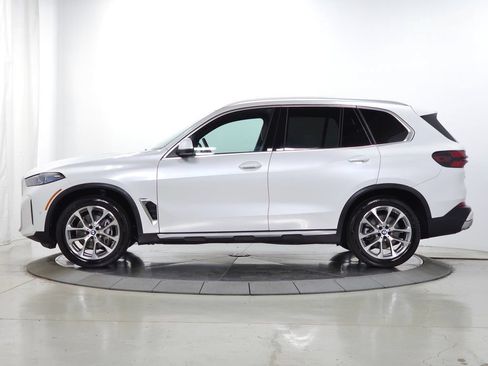 Used 2026 BMW X5 xDrive40i w/ Parking Assistance Package AWD/4WD image 5
