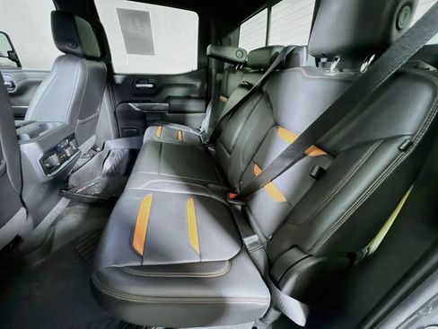 Used 2020 GMC Sierra 1500 AT4 w/ AT4 Premium Package AWD/4WD image 23