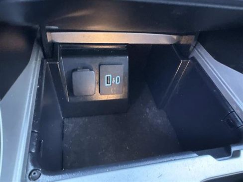 Used 2023 Ford Explorer XLT w/ Equipment Group 202A image 20