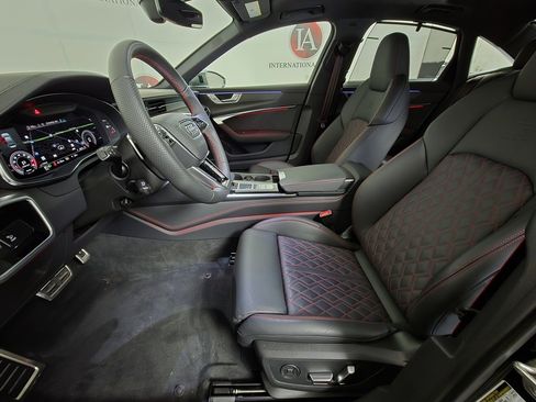 Used 2025 Audi S6 Prestige image 13