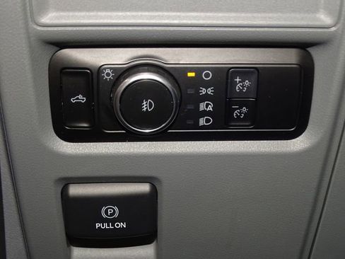 Used 2023 Ford F150 XLT image 19