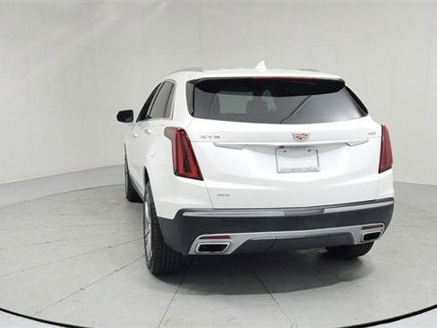 Certified 2025 Cadillac XT5 Premium Luxury w/ LPO, Floor Liner Package image 4