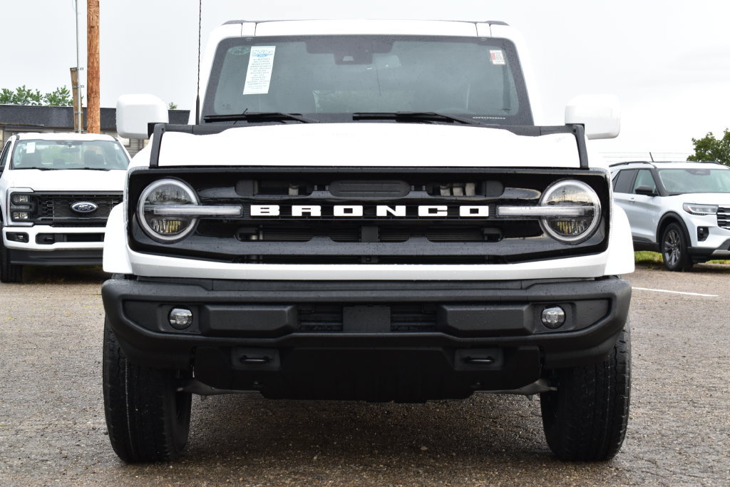 New 2026 Ford Bronco Outer Banks AWD/4WD image 2