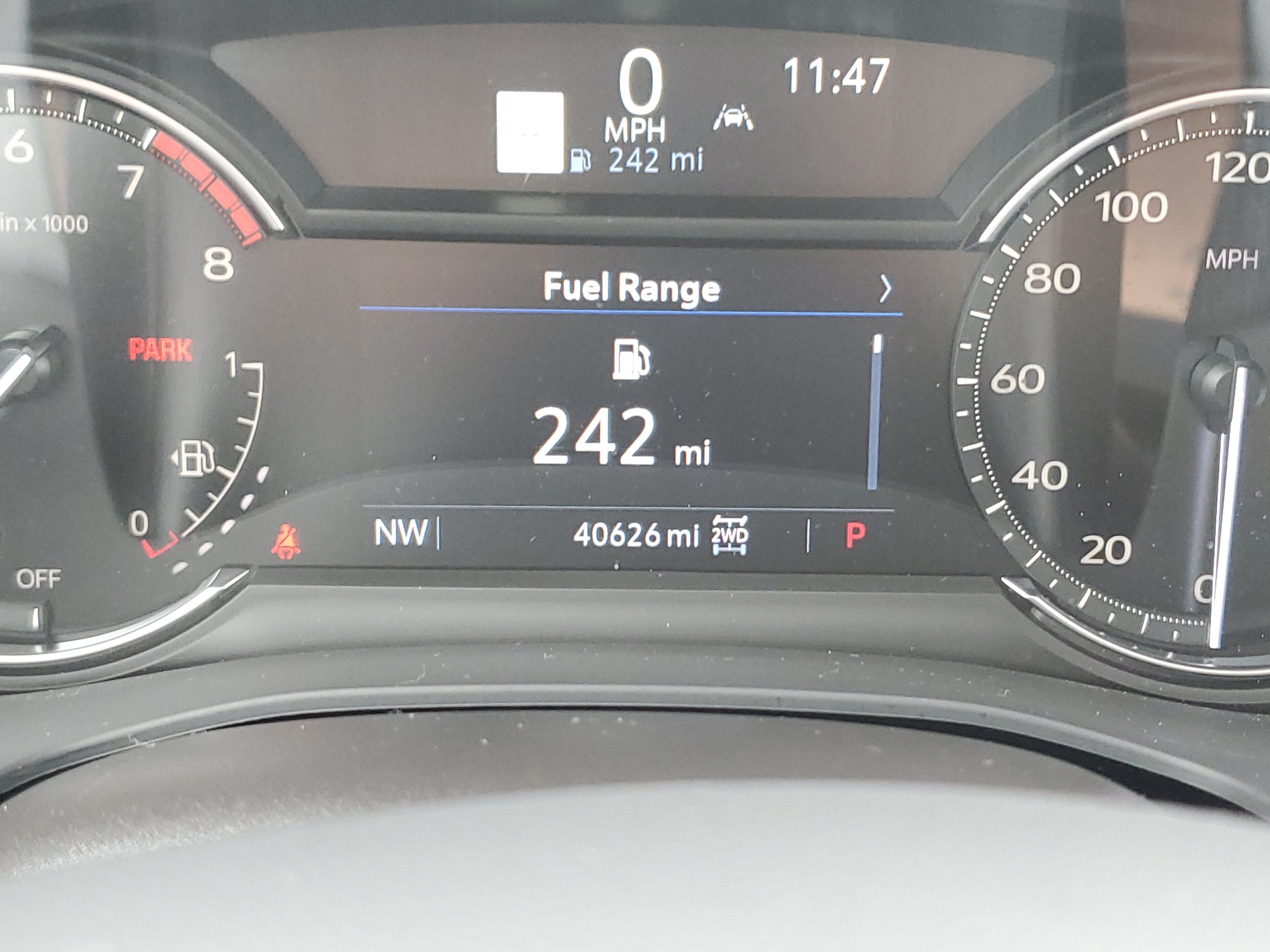 Used 2025 Cadillac XT6 Premium Luxury AWD/4WD image 24