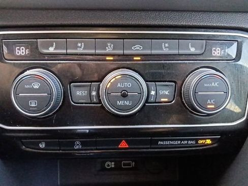 Used 2019 Volkswagen Atlas SEL Premium image 27