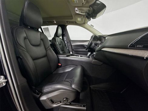 Used 2022 Volvo XC90 T6 Inscription w/ Advanced Package AWD/4WD image 31