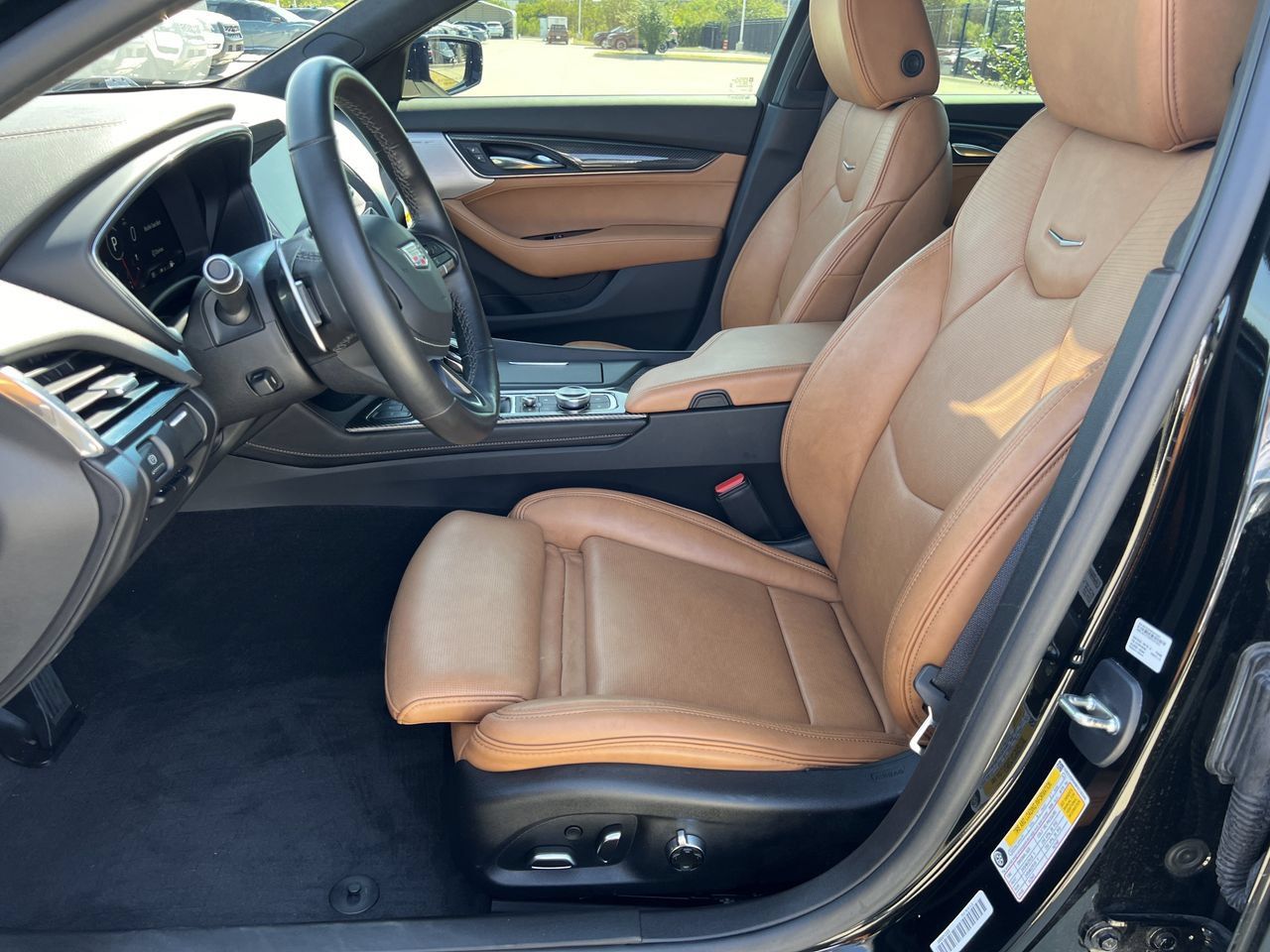Used 2023 Cadillac CT5 V w/ Platinum Package AWD/4WD image 9