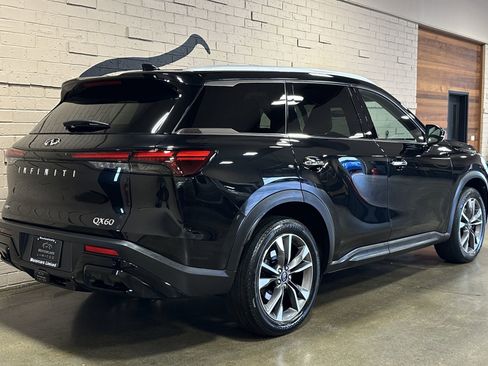 Used 2024 INFINITI QX60 Luxe AWD/4WD image 4
