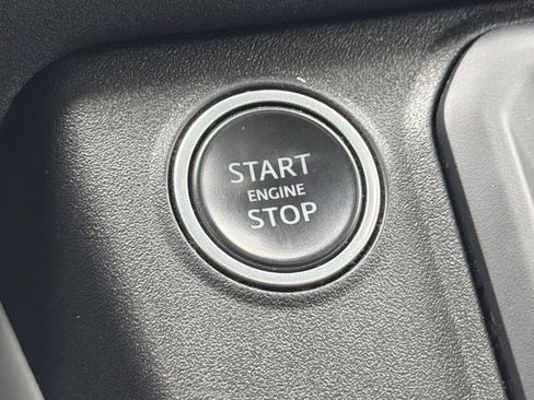 Used 2023 Land Rover Defender 110 SE AWD/4WD image 35