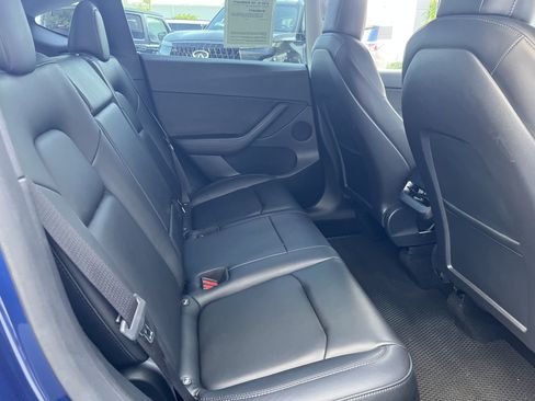Used 2022 Tesla Model Y Performance AWD/4WD image 19
