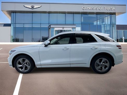 Used 2026 Genesis GV70 2.5T Select image 5