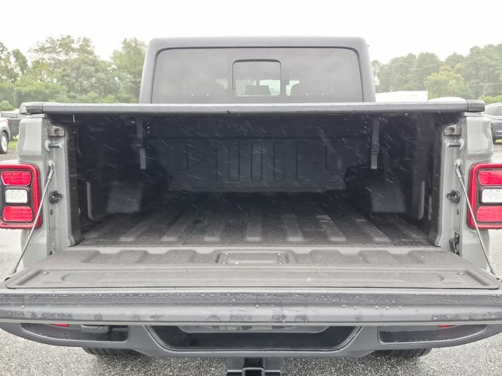 Used 2021 Jeep Gladiator Overland AWD/4WD image 21