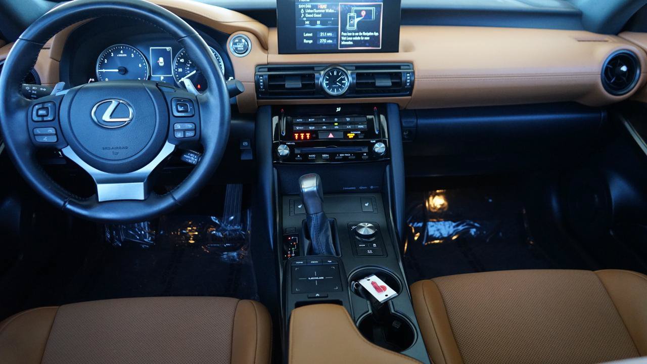 Used 2024 Lexus IS 350 F Sport RWD image 11