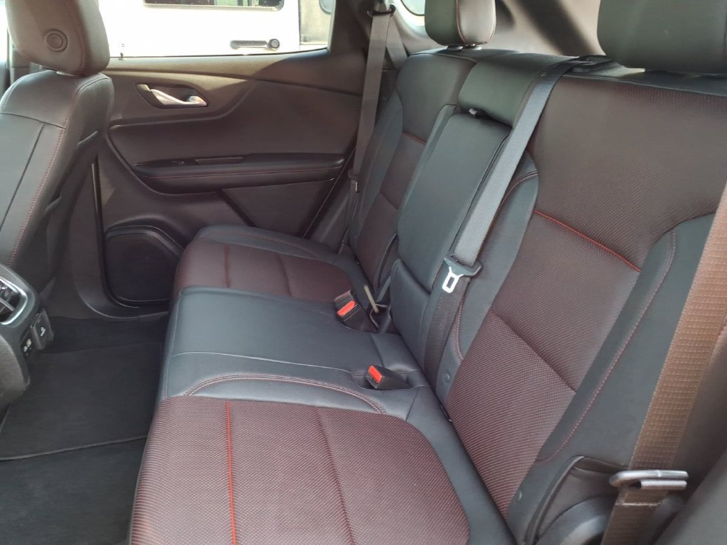 Used 2025 Chevrolet Blazer RS FWD image 15