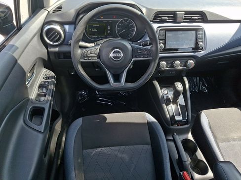 Used 2024 Nissan Versa SV FWD image 11