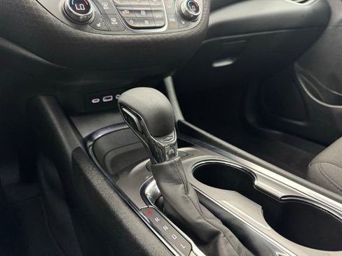 Used 2023 Chevrolet Malibu LT image 25