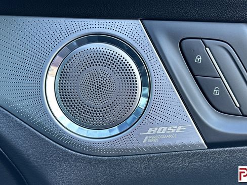 Certified 2025 Buick Enclave Avenir image 22