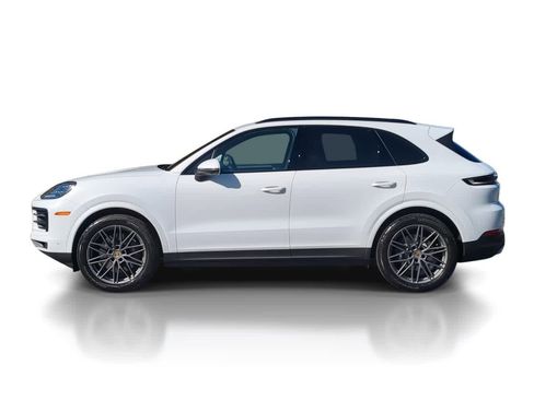 Used 2024 Porsche Cayenne image 5