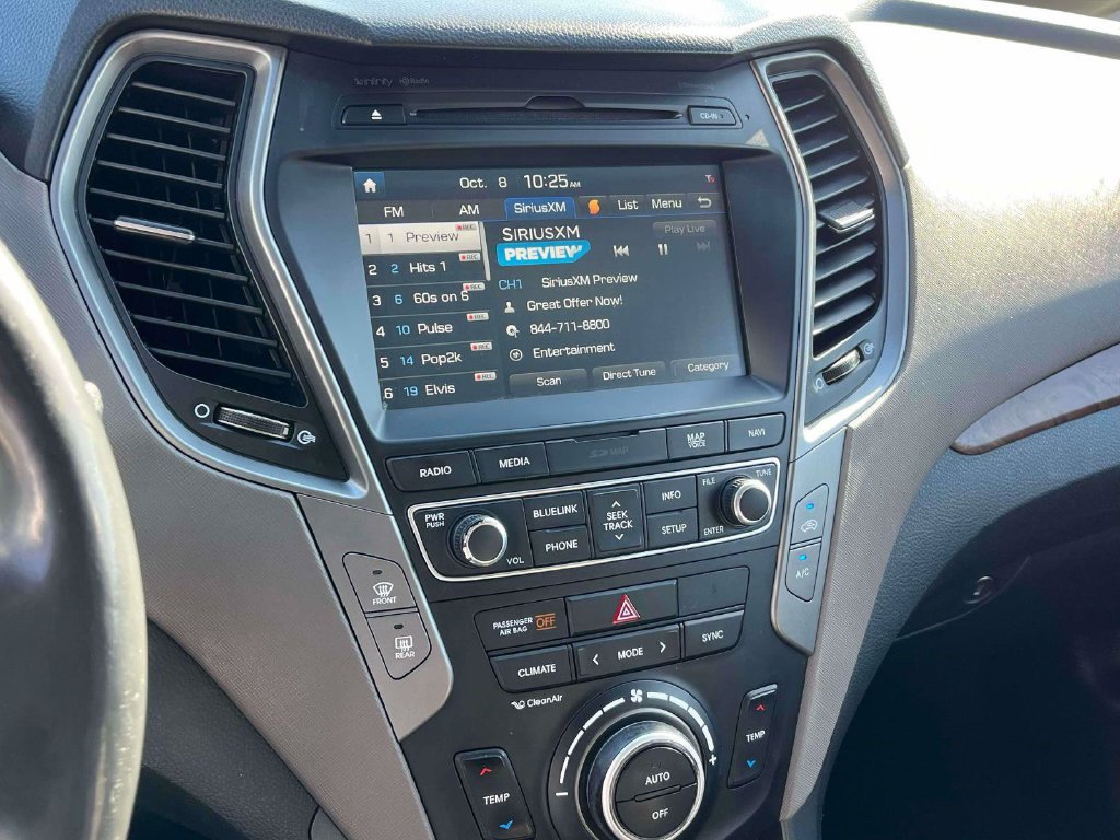 Used 2018 Hyundai Santa Fe Sport w/ 2.4L Tech Package 04 AWD/4WD image 22