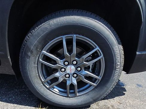 Used 2026 GMC Acadia Elevation w/ LPO, Floor Liner Package FWD image 5