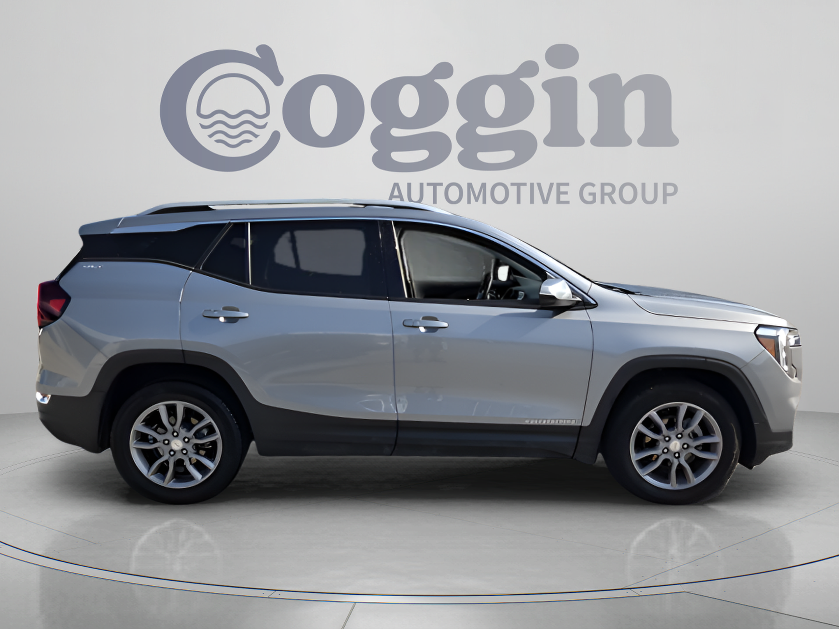 Used 2024 GMC Terrain SLT AWD/4WD image 6