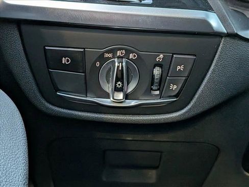 Used 2020 BMW X3 xDrive30i w/ Driving Assistance Package AWD/4WD image 16