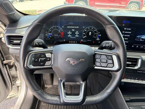 Used 2024 Ford Mustang Premium image 20