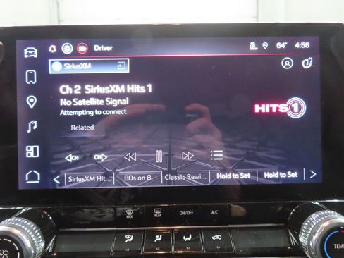 Used 2025 GMC Canyon Elevation image 16